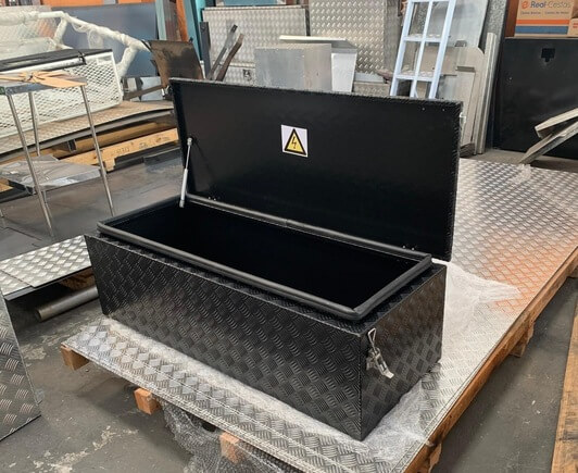 Alumixbox - CAIXA DE ALUMÍNIO PARA BAGAGEIRO