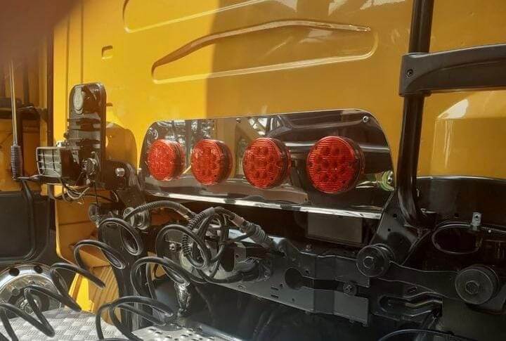 Alumixbox - TAMPA DE MOTOR SCANIA INOX