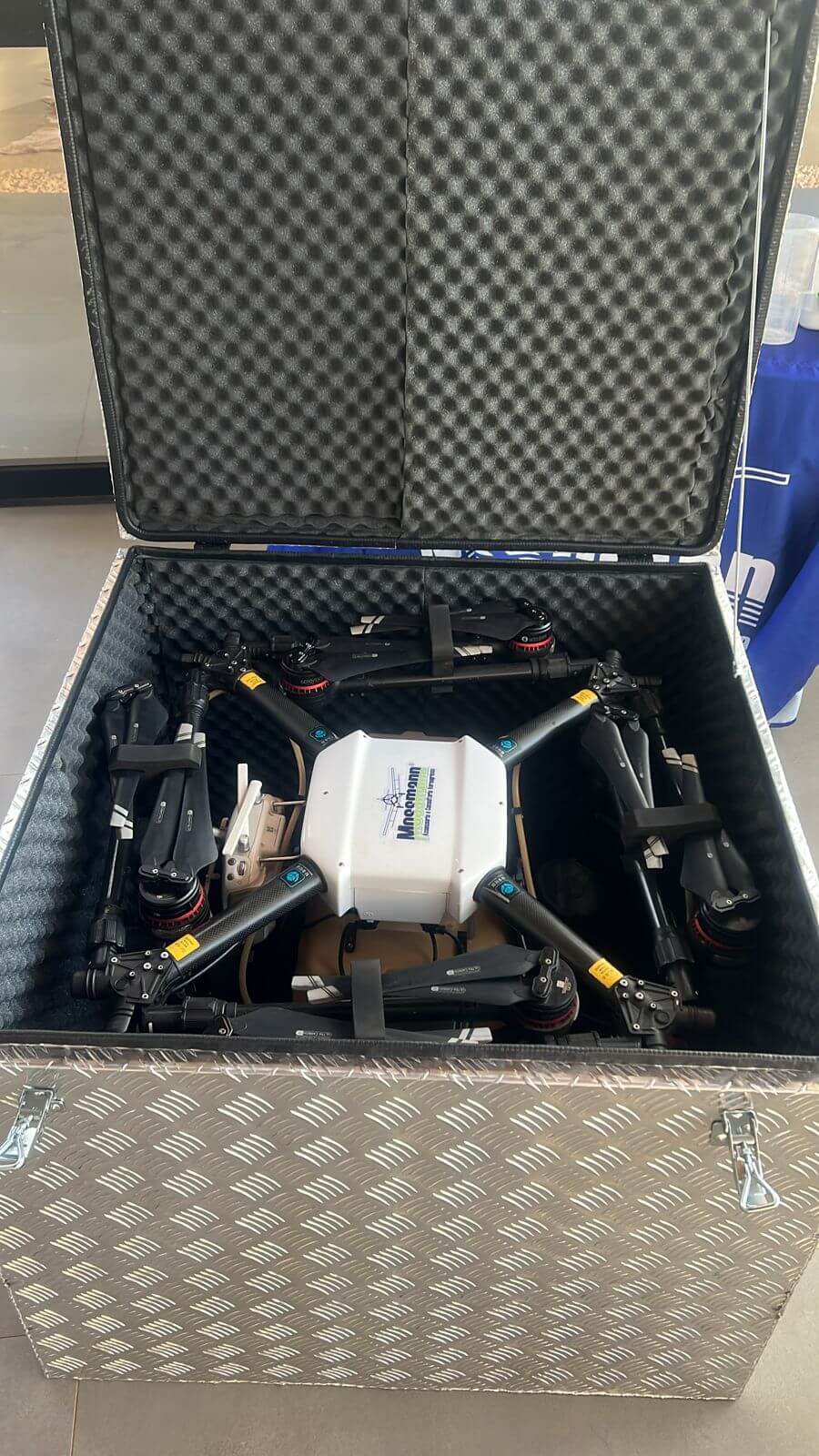 Alumixbox - CAIXA BOX COM ESPUMA