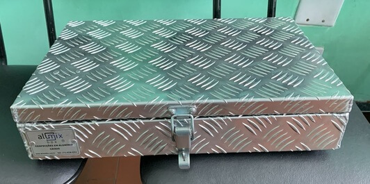 Alumixbox - CAIXA DE ALUMÍNIO COM FOGÃO FOGAREIRO