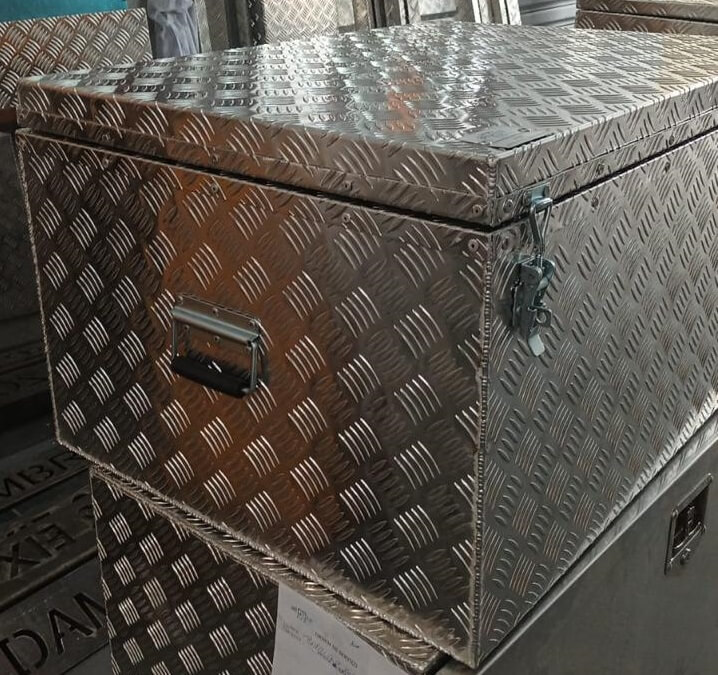 Alumixbox - REVESTIMENTO CAIXA DE ISOPOR