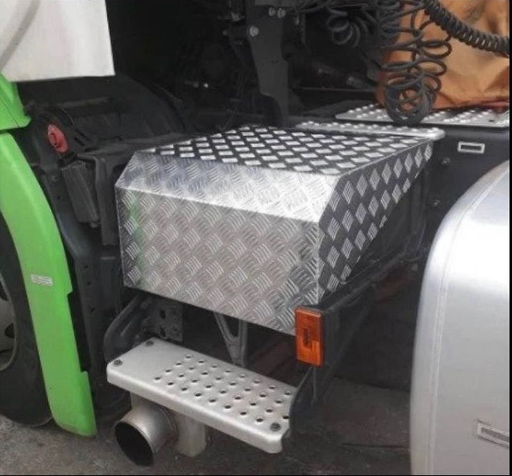 Alumixbox - TAMPA DE BATERIA SCANIA