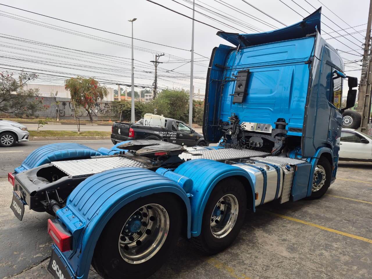 Alumixbox - MESA DA 5 RODA SCANIA NOVO