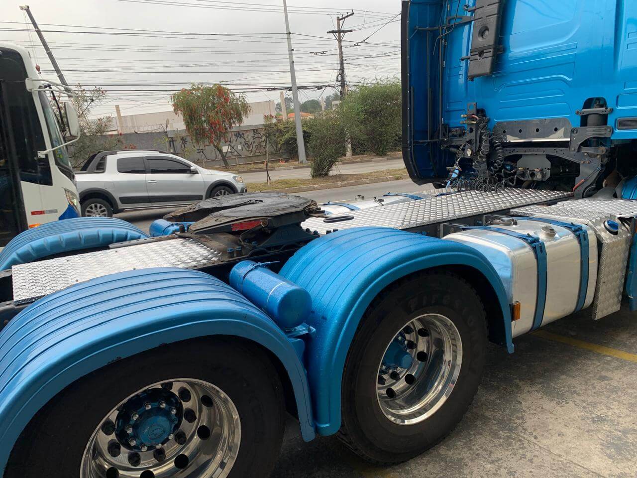 Alumixbox - MESA DA 5 RODA SCANIA NOVO