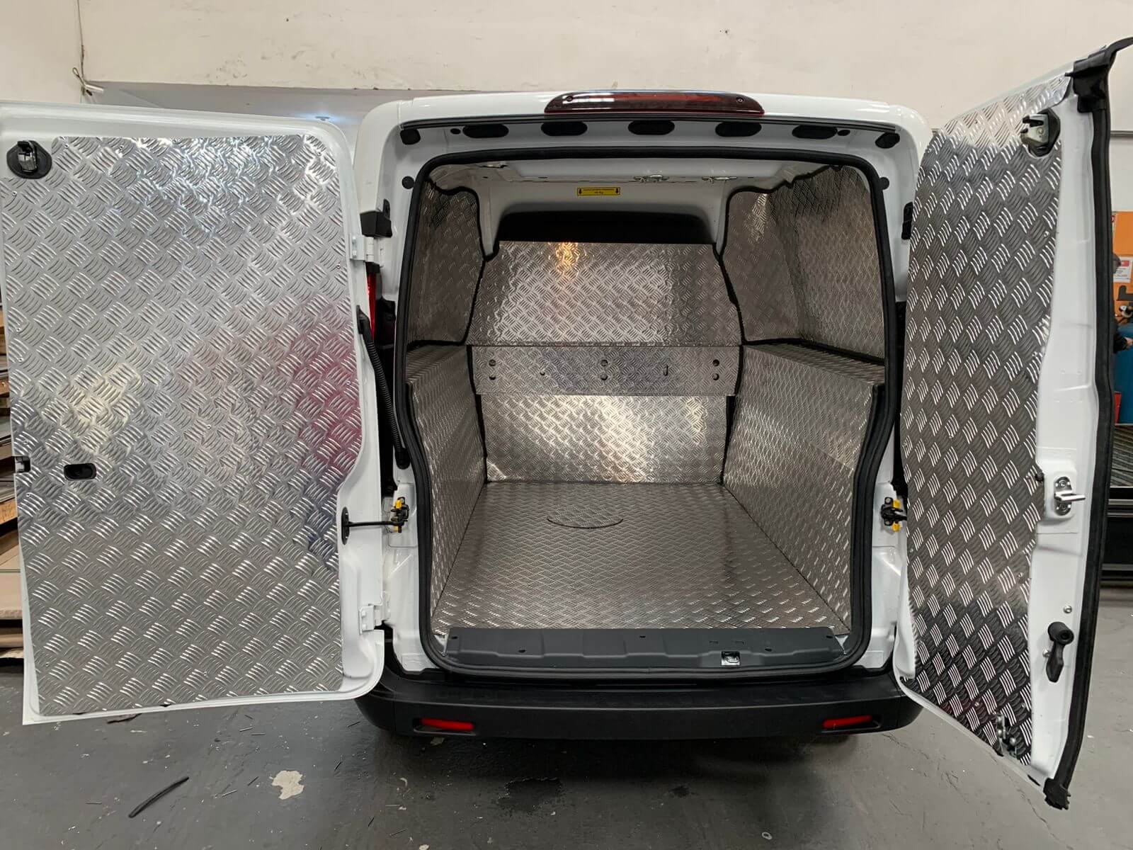 Alumixbox - REVESTIMENTO FIORINO NOVA