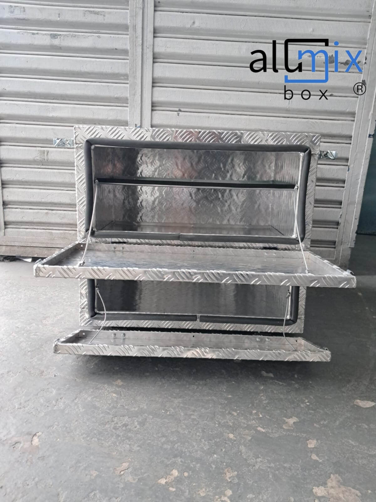 Alumixbox - CAIXA DE COZINHA 2 PORTAS