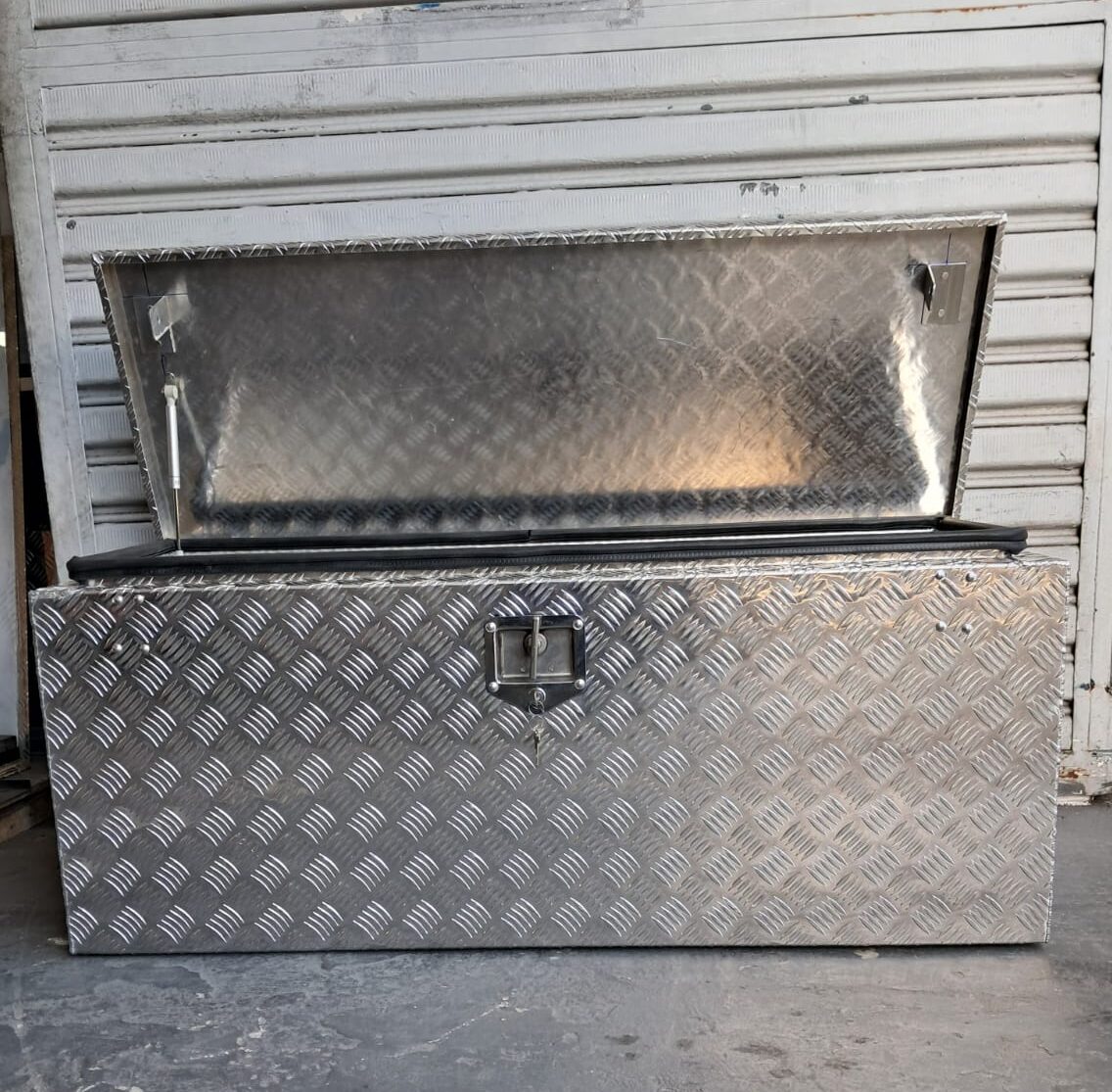 Alumixbox - CAIXA DE FERRAMENTA