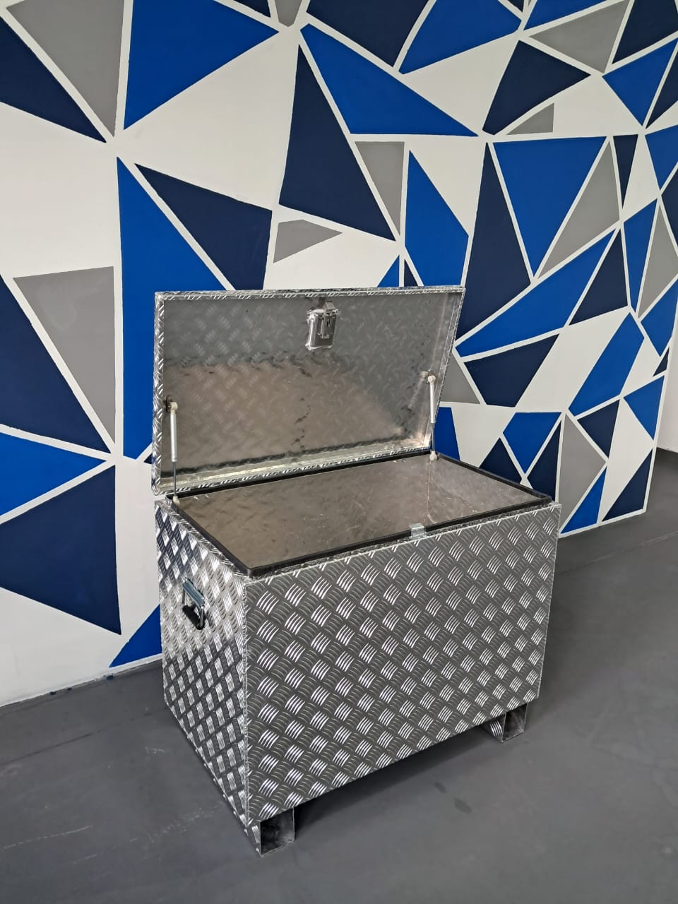 Alumixbox - CAIXA DE FERRAMENTAS INDUSTRIAL